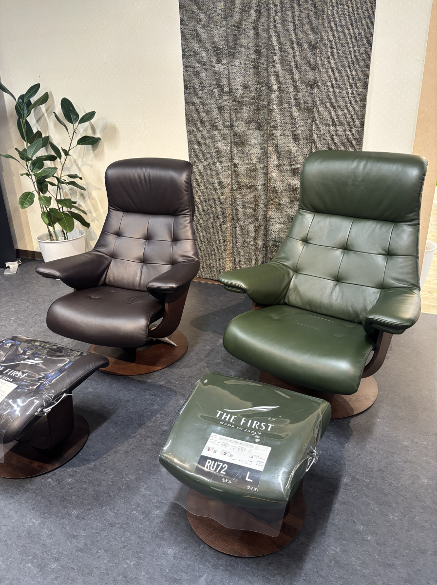カリモク家具 展示風景2